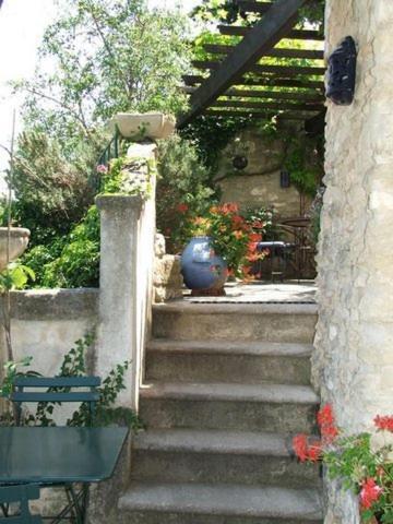 Bed and Breakfast La Maison Aux Volets Bleus Venasque Exteriér fotografie