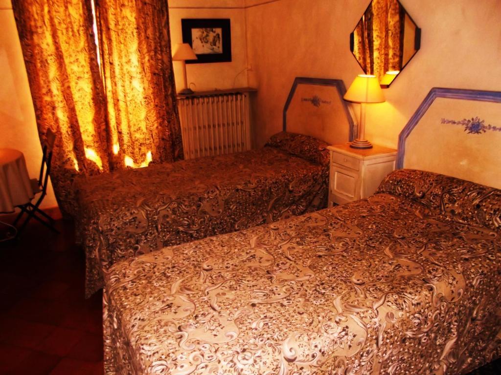 Bed and Breakfast La Maison Aux Volets Bleus Venasque Exteriér fotografie
