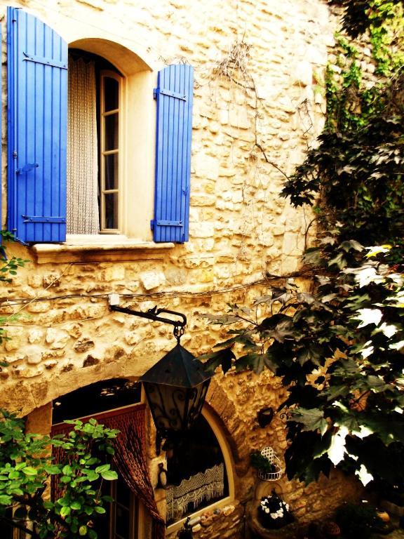 Bed and Breakfast La Maison Aux Volets Bleus Venasque Exteriér fotografie